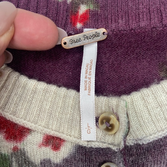 HTF Free People Patterned Cashmere Floral Cardi Malbec Combo Purple Large EUC - Picture 8 of 10